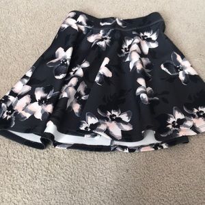 Hollister floral skirt